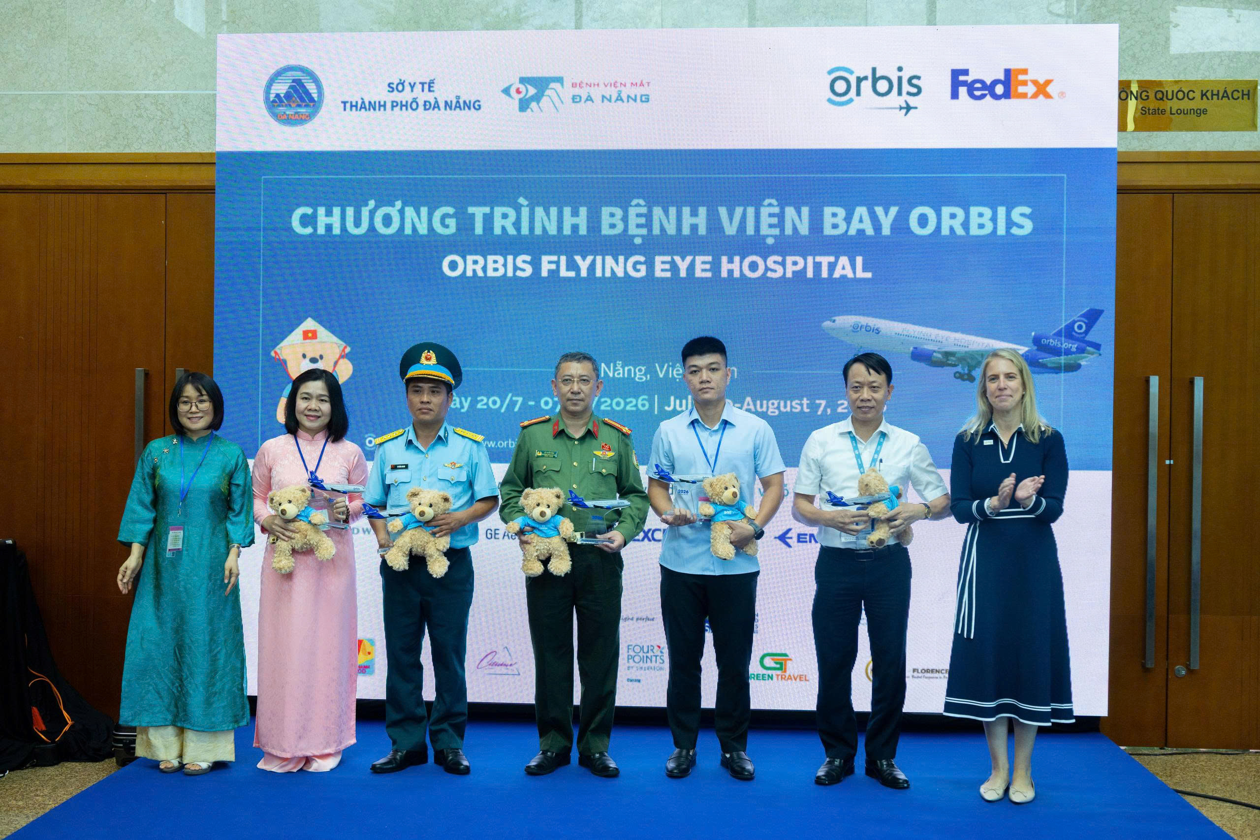 Ảnh Chào đón Bệnh viện Bay Orbis trở lại