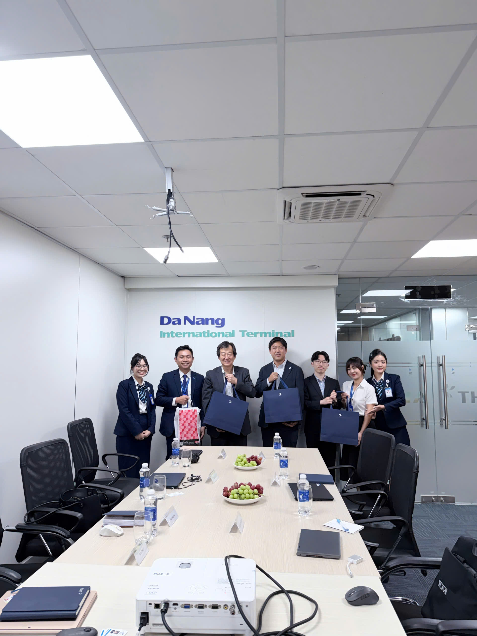 Ảnh 欢迎成田国际机场代表团来访